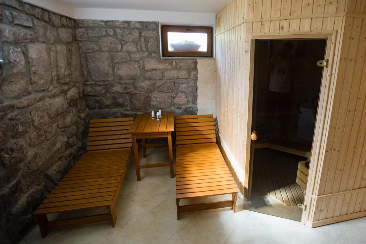 Vila Anna Malnas Bai Luaran gambar